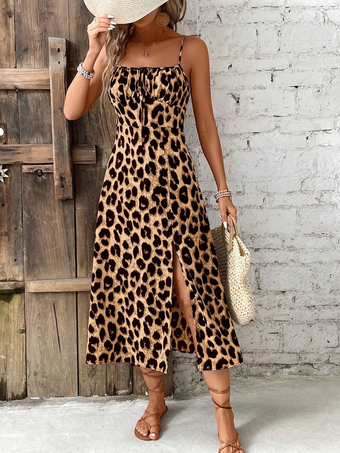 Astika™ | Luxe Ruches Midi Jurk